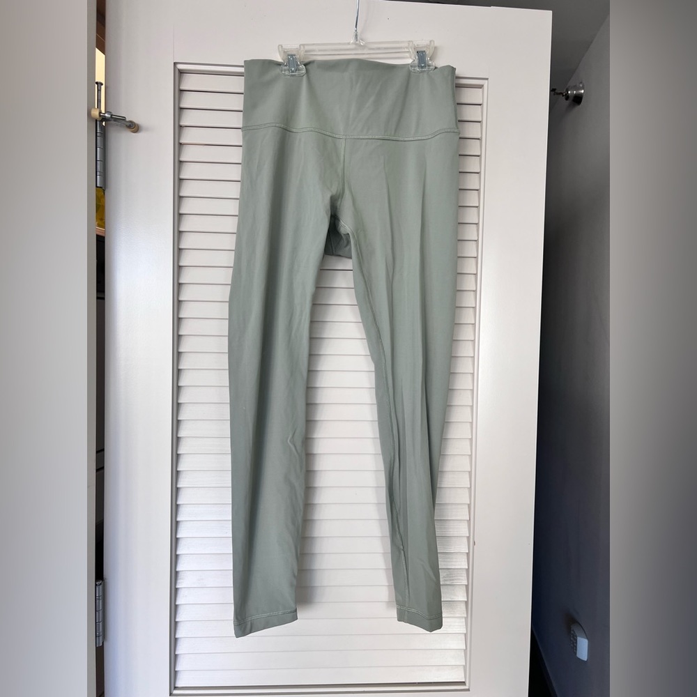 Lululemon High Waisted Wonder Under Tights